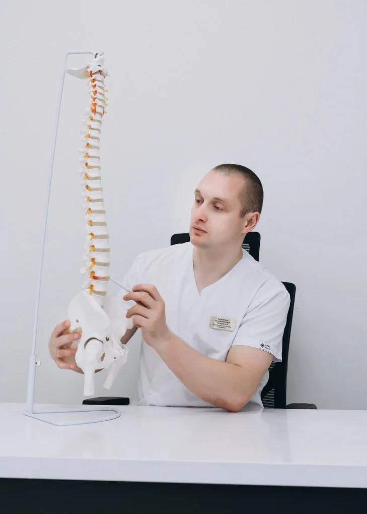 Vertebrologist Truskavets